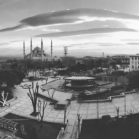 Hotel Esra Sultan Petrol