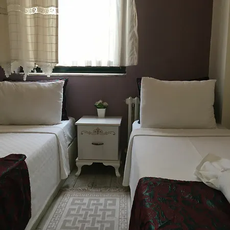Esra Sultan Petrol Hotel 3*