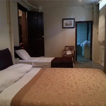 Esra Sultan Petrol 3* Istanbul