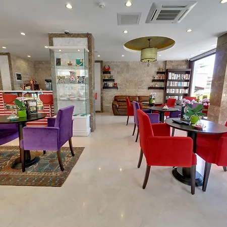 Hotel The Magnaura Palace Istanbul