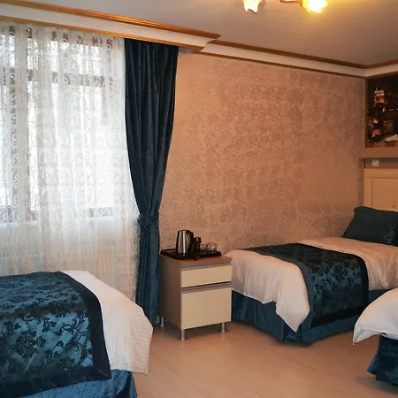 Hotel Oceans 7 3*