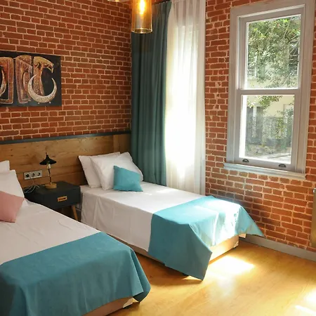 Hotel El Gusto 2*