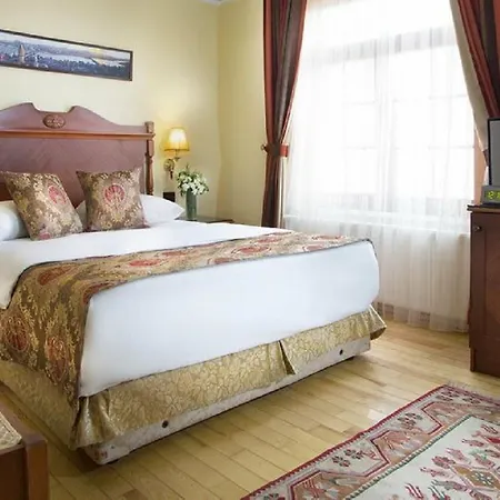 Western Empire Palace & Hotel Istanbul