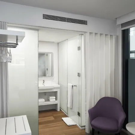 Yotelair Airport, Duty Free - International Transit Area Provincia di Istanbul