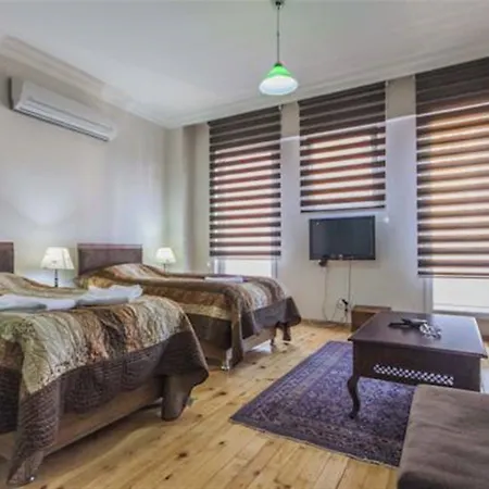 Hotel Ist House