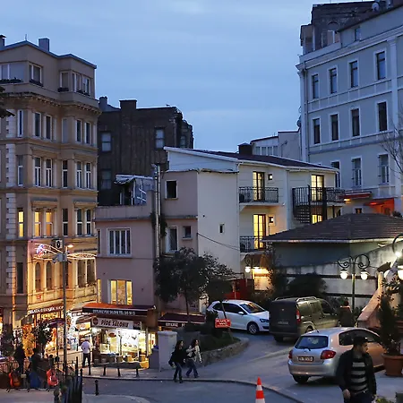 Art Nouveau Galata 3*