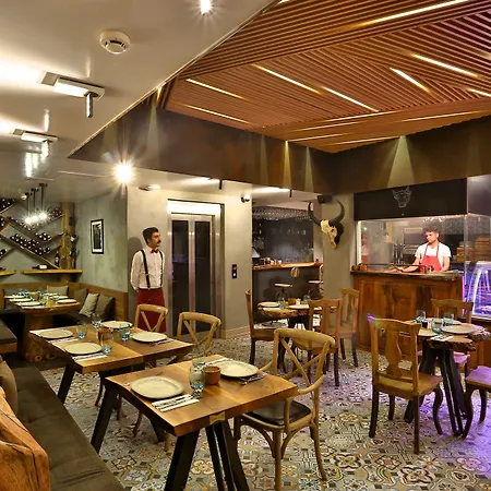 Taxim Lounge
