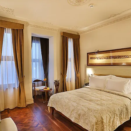 Hotel Taxim Lounge 3*