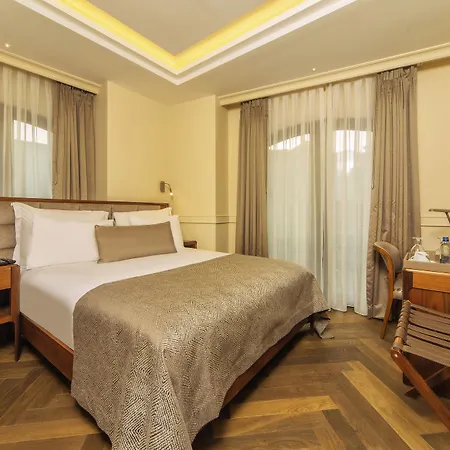 Morione & Center Otel 4*