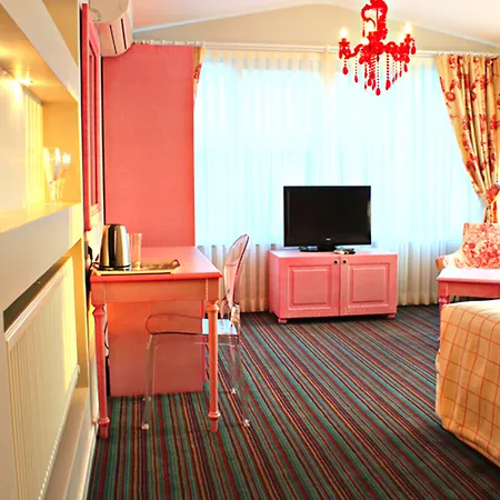 Taksim Santa Lucia מלון 3*