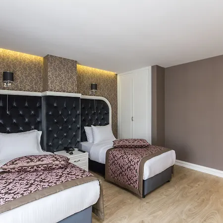 Ξενοδοχείο Dencity & 4*