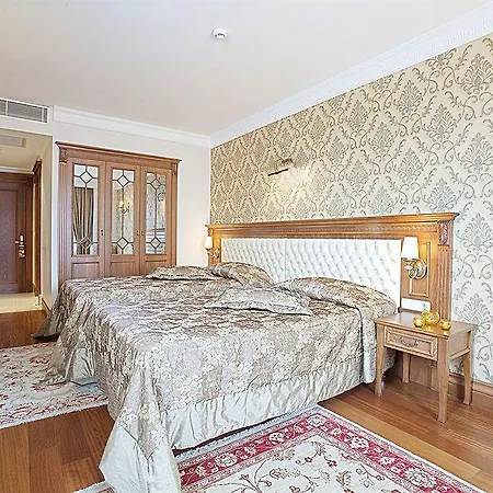 Acra - Special Category Стамбул