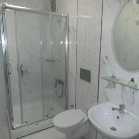 Отель Grand Oral 3*
