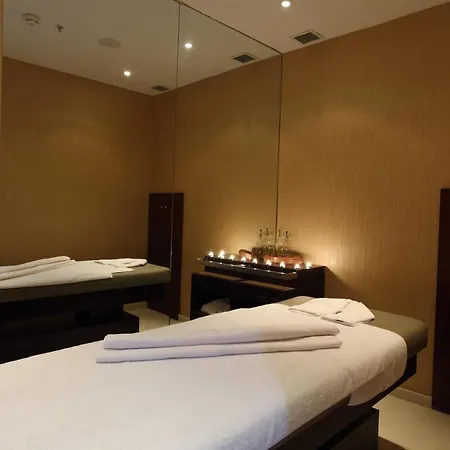 Hotel Victory & 4*