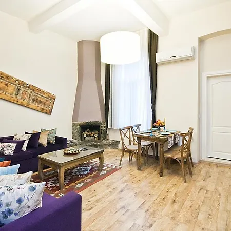 Apartment Cumbali 27 *
