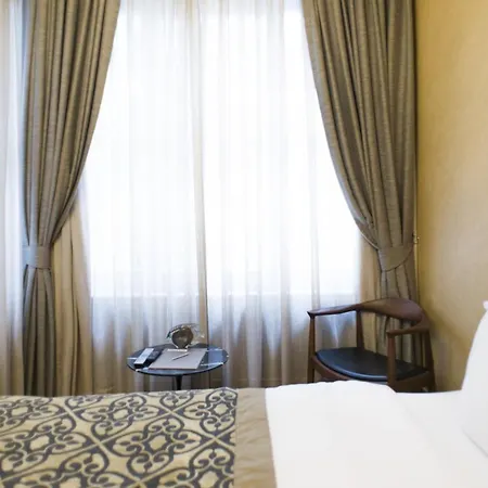Taksim Prelude מלון 4*