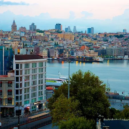 Glamour Sirkeci Hotel 4*