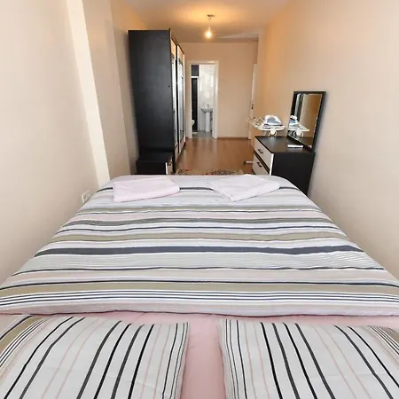Mudo Suites Apartament *