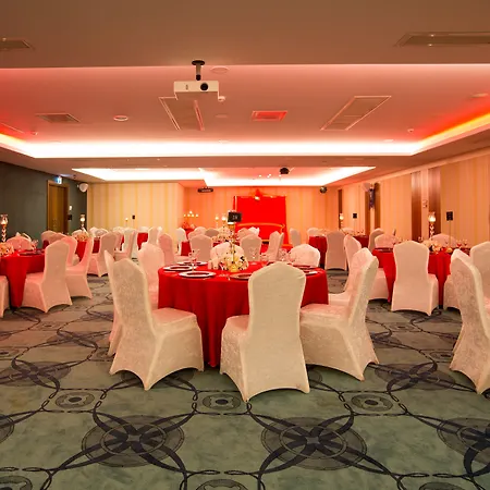 Hotel The Grand Mira Business Hotel 4*