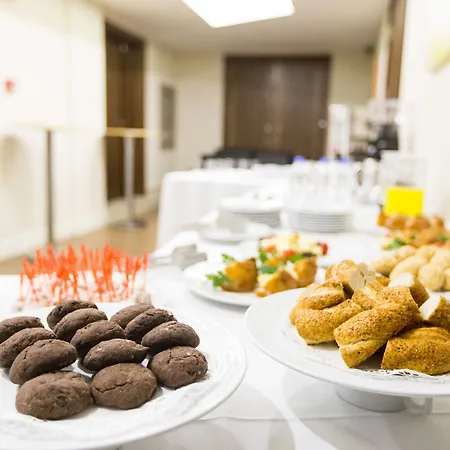 The Grand Mira Business Hotel 4*
