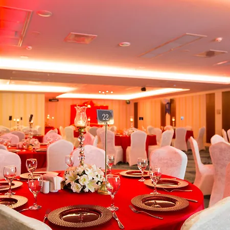 Hotel The Grand Mira Business