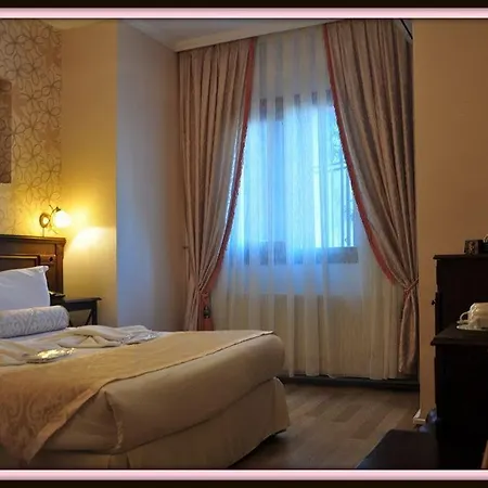 Hotel Center Hill 4*