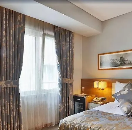 Momento - Special Category Hotel