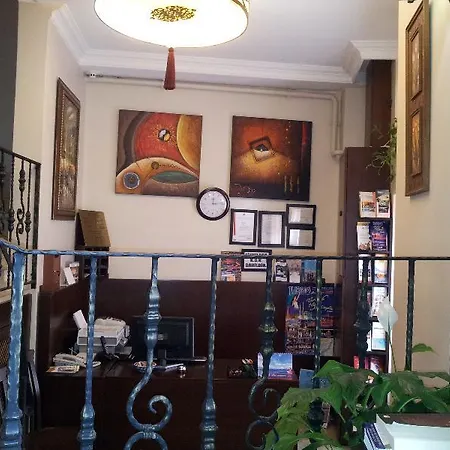 Berce Hotel 2*