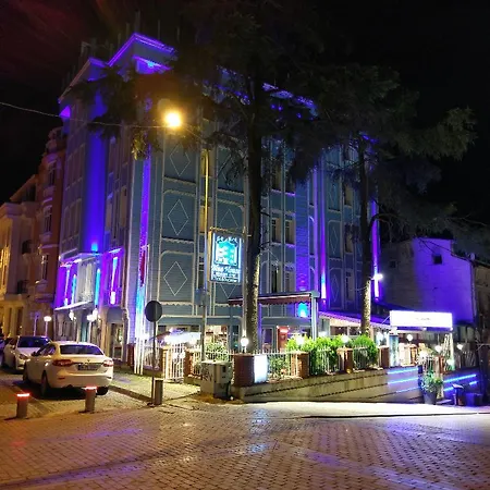 فندق بلو هاوس 3*