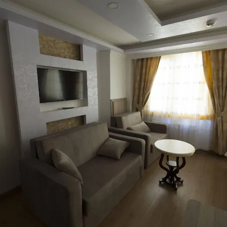 Golden Galley Aparthotel 3*