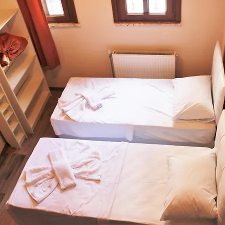 Grafen House 2*