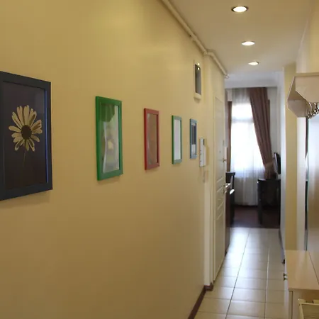 Taksim House 4* Стамбул