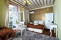 Alhambra Apartment