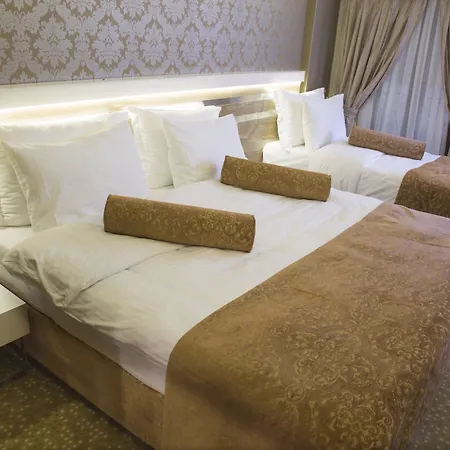 Golden Rain Old Hotell 4*
