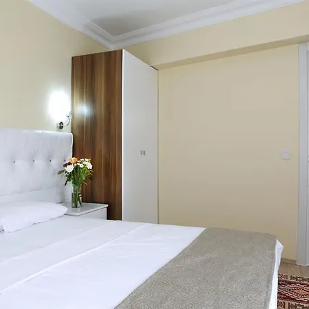 Ekim Apartment *