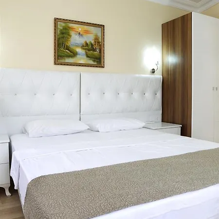 Ekim Apartment