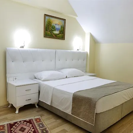 Ekim Apartment