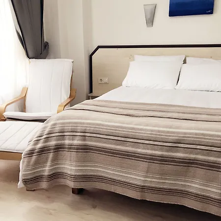 Apartment S *
