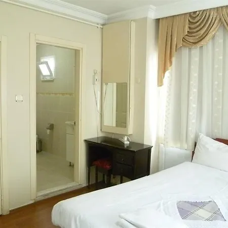 Ekim Apartment