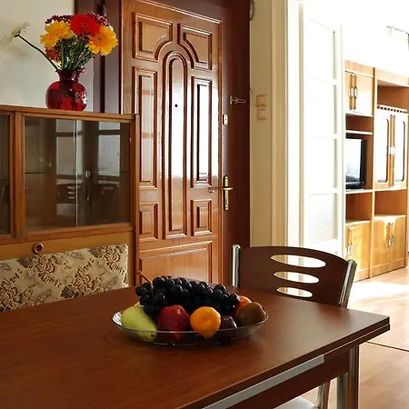 Ekim Apartment