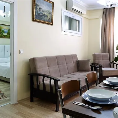 Ekim Apartment