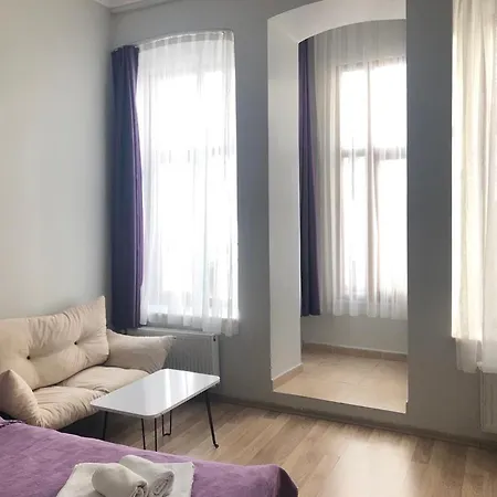 Chimera Pera Galata Apartment
