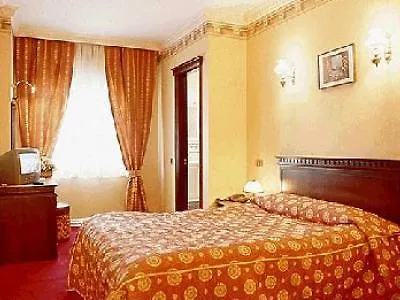 Hotel Sapphire 4*