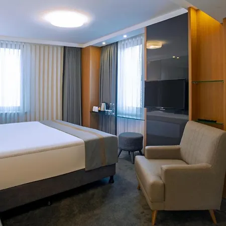 Hotel Tan - Special Category