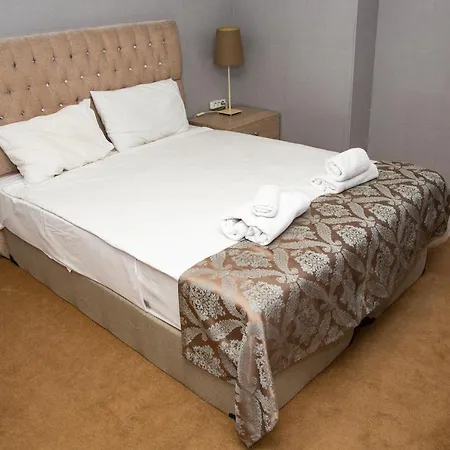 Hhk Downtown Hotel