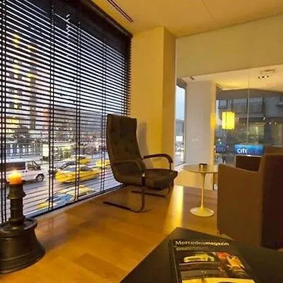 Hotel Bentley By Molton 4*