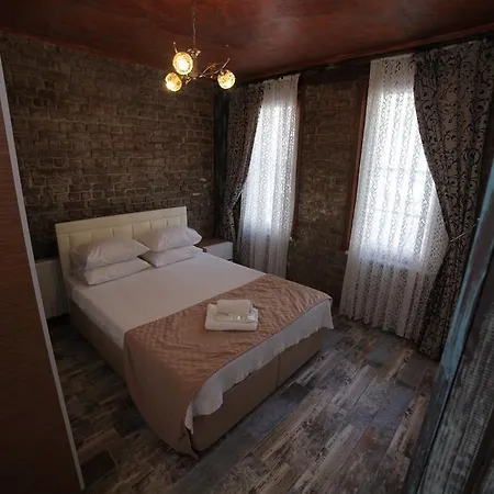 Hotel Rose Bouquets 3*