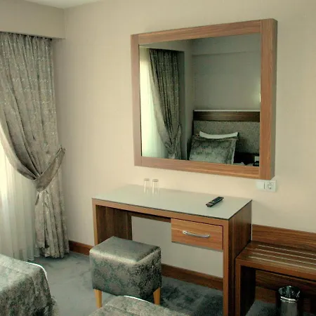Hotel Buyuk Paris