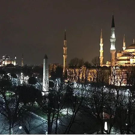 Optimist 3* Estambul
