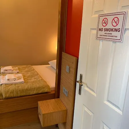Hostel Antique
